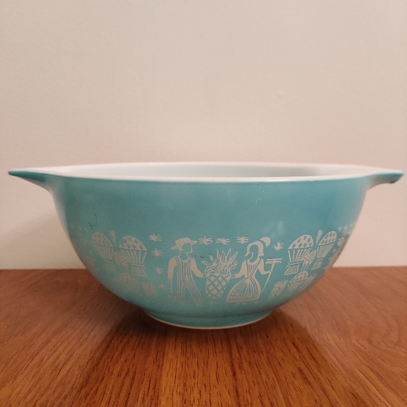 Vintage 50s Turquoise Amish Butterprint Pyrex Bowl - Picture 6 of 10